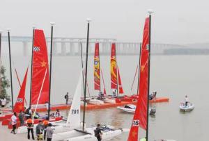 競帆黃河！首屆三門峽“黃河船奇”帆船公開賽起航