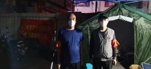 市文旅集團一線戰(zhàn)“疫”之：黨旗飄揚在門外，黨旗扎根在心里，53歲和35歲黨員成絕佳搭檔